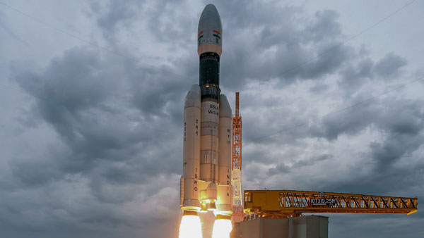 சூரியனின் ரகசிய முடுச்சுக்களை அவிழ்க்கிறது இஸ்ரோ! மெய்சிலிர்க்க வைக்கும் அடுத்த பிரம்மாண்ட திட்டம்!!