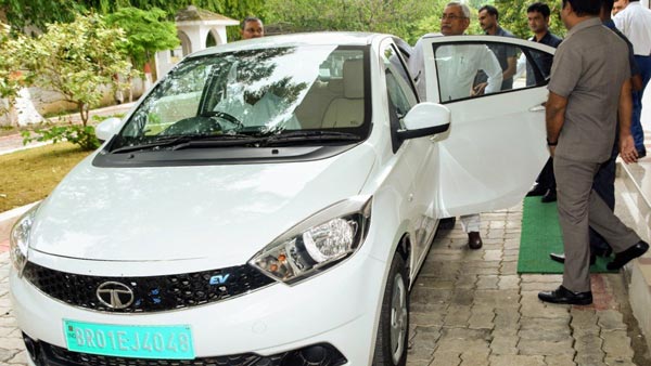 டாடாவின் புதிய எலக்ட்ரிக் காரில் கெத்தாக வந்திறங்கிய முதலமைச்சர்... சிறப்பு தகவல்!