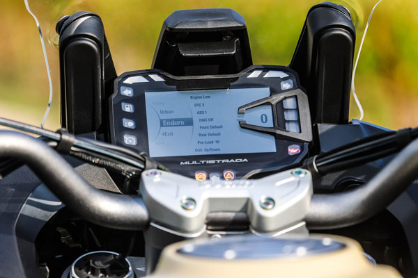 டுகாட்டி மல்டிஸ்ட்ரேடா 1260 பைக் என்டியூரோ பைக் இந்தியாவில் விற்பனைக்கு அறிமுகம்!