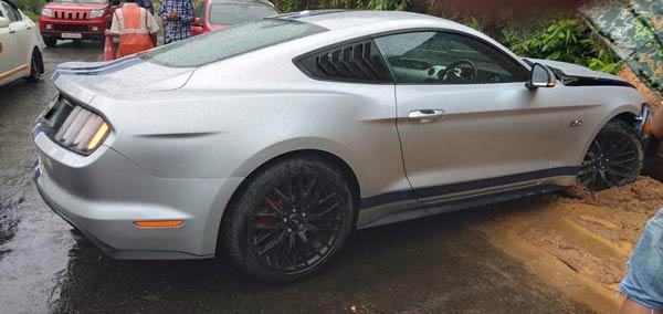 ரூ. 80 லட்சம் மதிப்புள்ள மஸ்டாங் காருக்கு நேர்ந்த கோரம்... பணத்திற்காக நடத்தப்பட்ட வேட்டையா...? அதிர்ச்சி தகவல்! 