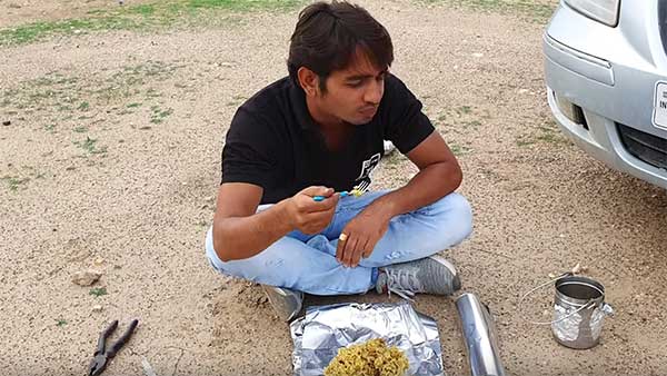 2 மினுட்ஸ் மேகியை நெருப்பில்லாமல் சமைத்த இளைஞர்: எப்படி தெரியுமா...? வீடியோ பாருங்கள்!