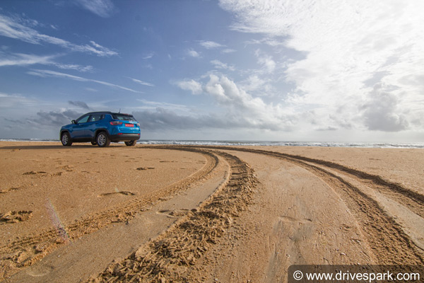 சினிமா நட்சத்திரங்கள் மத்தியில் அமோக வரவேற்பு