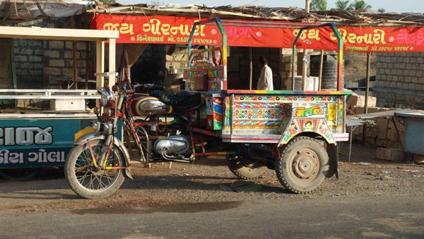 அடடா இந்த வாகனத்துக்கும் வச்சுட்டாங்களா ஆப்பு... ஐகோர்ட்டின் புதிய உத்தரவால் நடவடிக்கையை துரிதபடுத்த தயாராகும் போலீஸ்...