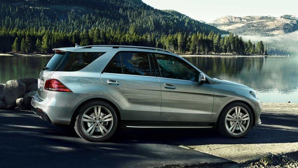 இந்தியாவின் விலையுயர்ந்த நம்பர் பிளேட்: எவ்வளவு என தெரிந்தால் அதிர்ந்துபோவீர்கள்...