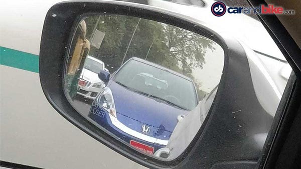 ஹோண்டா ஜாஸ் எலெக்ட்ரிக் கார் இந்தியாவில் சோதனை ஓட்டம்!