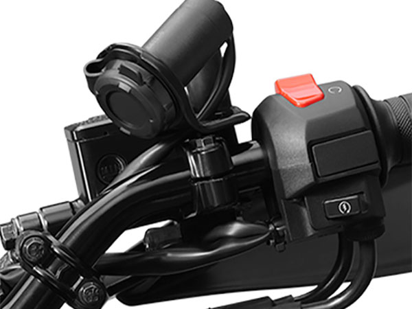 தொடங்கியது புதிய ஜிக்ஸெர் 155 மாடல் பைக்கின் டெலிவரி: அக்ஸசெரீஸ்கள் அறிமுகம்...!