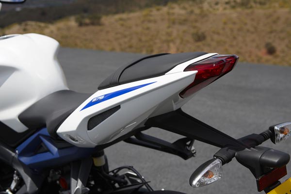 அடடா என்ன ஸ்டைலு... விரைவில் உலகையே கலக்க களமிறங்கும் டிரையம்ப்பின் சூப்பர் பைக் இதுதான்...