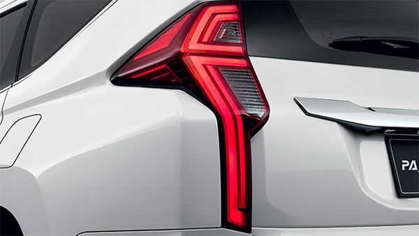 ஆஜானுபாகுவான புதிய மிட்சுபிஷி பஜேரோ ஸ்போர்ட் எஸ்யூவி அறிமுகம்!