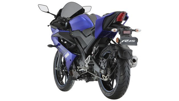 128 கிமீ வேகத்தில் சென்ற யமஹா ஆர்15 பைக்: குறுக்கே வந்த இருபெண்கள்... நெஞ்சை பதபதைக்க வைக்கும் வீடியோ...!