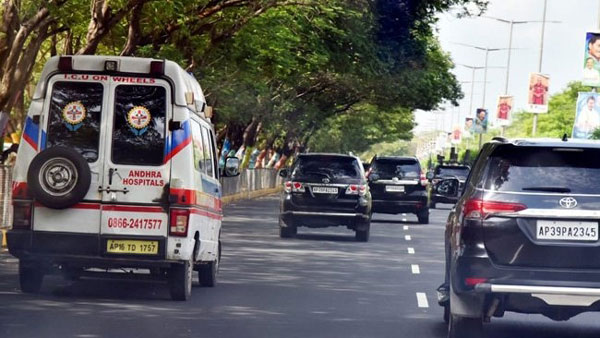 மக்களின் இதயங்களை மீண்டும் வென்ற ஆந்திர முதல்வர் ஜெகன்... ஒரு உயிரை காப்பாற்ற அவர் செய்தது இதுதான்