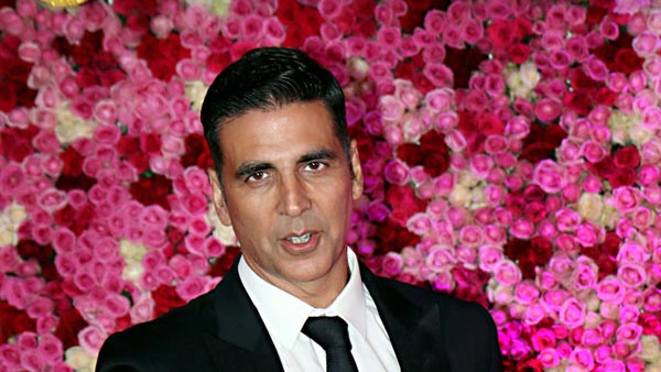 விற்பனைக்கே வராத ஹோண்டா ஆக்டிவா ஸ்கூட்டருடன் காட்சியளித்த பிரபல நடிகர்... புகைப்படம்!