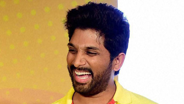 பல கோடி ரூபாய் மதிப்புள்ள சொகுசு காரை வாங்கிய திரை பிரபலம்... யார் என தெரிந்தால் ஆச்சரியப்படுவீர்கள்!