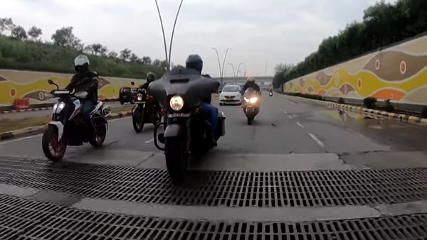 31 லட்ச ரூபாய் பைக்கை ஓட்டி வந்தவரை தடுத்து நிறுத்திய போலீசார்... காரணம் என்னவென்று தெரியுமா?