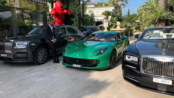 விநோதம்... இன்ஸ்டாகிராமில் புகைப்படம் பகிர்ந்ததற்காக வக்கீல் நோட்டீஸ் பெற்ற பிரபலம்...