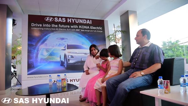 நம்ம எடப்பாடியார் தொடங்கி வைத்த காருக்கு இத்தனை சிறப்பா... ஆட்டம், பாட்டத்துடன் டெலிவரி!