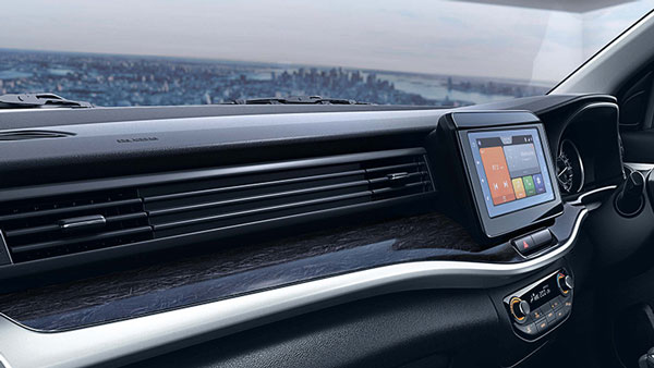 புதிய மாருதி எக்ஸ்எல்-6 காரின் வேரியண்ட் வாரியாக வசதிகள் விபரம்!