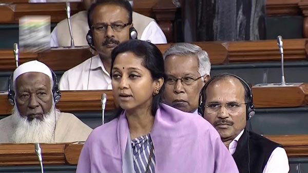 பெண் எம்பி வந்த கார் மீது போலீசார் நடவடிக்கை... அந்த மூத்த அரசியல் தலைவரின் மகள் யார் என தெரியுமா?