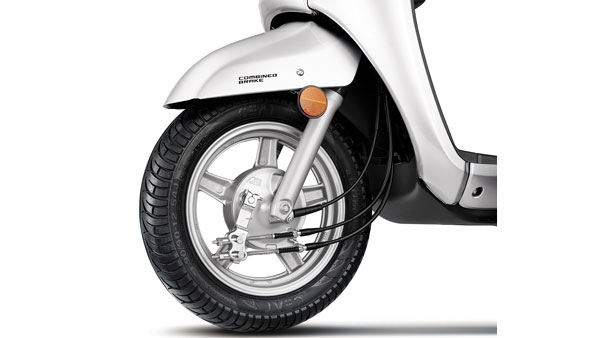 எதிர்பார்ப்பை பூர்த்தி செய்யும் அம்சங்களுடன் புதிய சுஸுகி அக்செஸ் 125 ஸ்கூட்டர்!