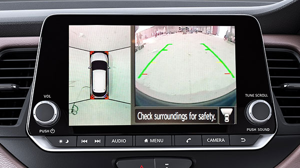 விற்பனையில் உள்ள மாடலைக் காட்டிலும் மலிவான விலையில் களமிறங்கும் நிஸான் கிக்ஸ்... முழு தகவல்!