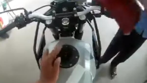 கண் கட்டி வித்தையில் ஈடுபடும் பெட்ரோல் பங்க் ஊழியர்கள்... அதிர்ச்சியில் உறைய வைக்கும் மோசடி அம்பலம்