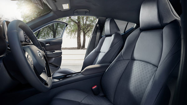 டொயோட்டா சிஎச்ஆர் க்ராஸ்ஓவர் எஸ்யூவி இந்தியாவில் சோதனை ஓட்டம்!