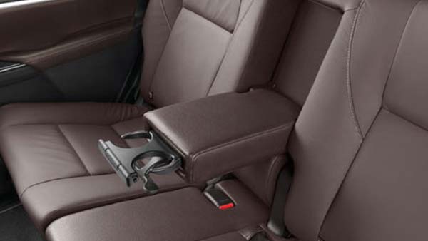 இன்னமும் இந்த டொயோட்டா காரை கண்ணை மூடிக்கொண்டு வாங்கும் மக்கள்... உண்மையான காரணம் என்ன தெரியுமா?