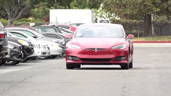 தமிழகத்தில் மின்சார கார் ஆலையை அமைக்க டெஸ்லா நிறுவனத்திற்கு முதல்வர் பழனிச்சாமி அழைப்பு!