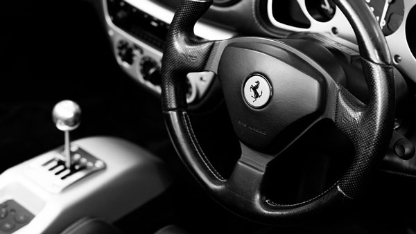 எஸ்யூவி ரகத்தில் வரும் ராட்சசன்... ஃபெர்ராரியின் சிறப்பான தயாரிப்பு பற்றிய தகவல்!