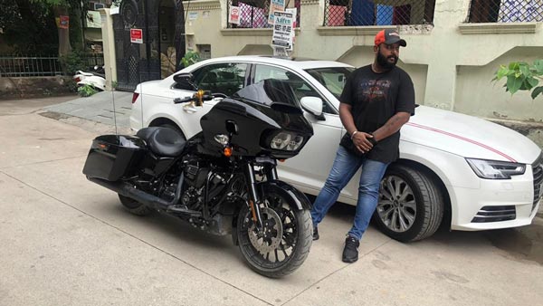 பைக்கில் பாடல் கேட்டதற்காக லைசென்ஸ் பறிமுதல்: விலையுயர்ந்த பைக்கின் உரிமையாளர் வேதனை... இதெல்லாம் ரொம்ப ஓவருங்க!