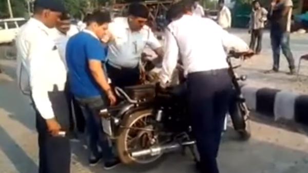 இனி போலீஸாரிடம் நகல் ஆவணங்களை காட்ட வேண்டாம்... மாற்று வழியால் வாகன ஓட்டிகள் மகிழ்ச்சி!