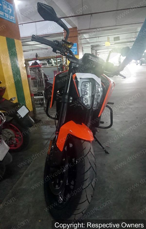 கேடிஎம் 790 ட்யூக் பைக்கின் முக்கியத் தகவல்கள் கசிந்தன!