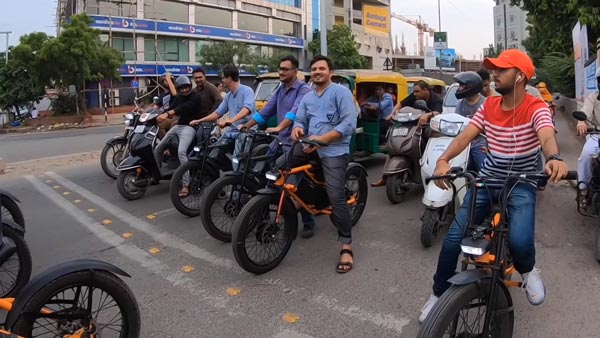 ஹெல்மெட், லைசென்ஸ், பதிவெண் எதுவுமே வேண்டாம்: போலீசும் அபராதம் விதிக்க மாட்டங்க... சூப்பர் இ-பைக் அறிமுகம்!