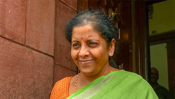 ஓலா, உபரால் வாகன விற்பனை சரிகிறதாம்... தேச நலனுக்காக பிரபல இயக்குனர் செய்த அதிரடி... செம கலாய்