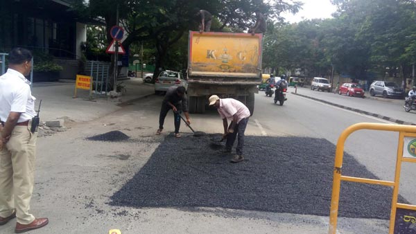தரமான சாலையை போடாத ஒப்பந்ததாரர்களுக்கு உச்சபட்ச அபராதம்: அமைச்சர் அதிரடி உத்தரவு...