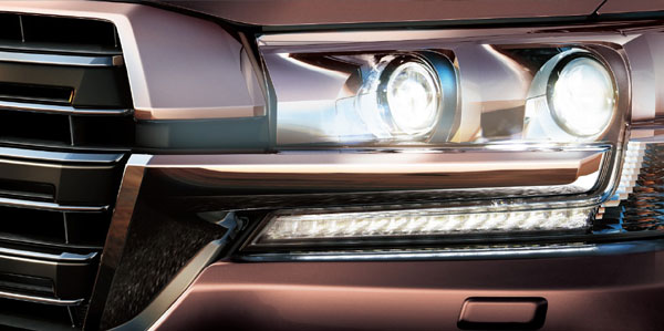 விற்பனையில் இமாலய சாதனை படைத்த டொயோட்டா லேண்ட் க்ரூஸர்!