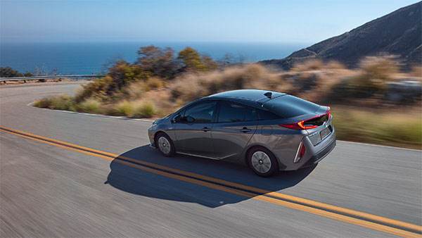 டொயோட்டா பிரையஸ் பிரைம் கார் இந்தியாவில் அறிமுகமாகிறது!