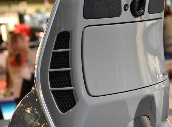 நிஞ்சா 400 பைக்கை மிஞ்சும் புதிய வெஸ்பா ஸ்கூட்டர் விலை.. அடேங்கப்பா இந்த விலைல ஒரு காரையே வங்கிடலாமே!!!