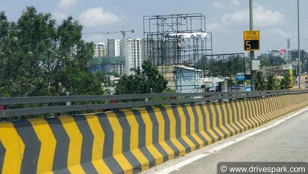 மோட்டார்சைக்கிளில் வந்தவர் சீட்பெல்ட் அணியவில்லை என அபராதம்!