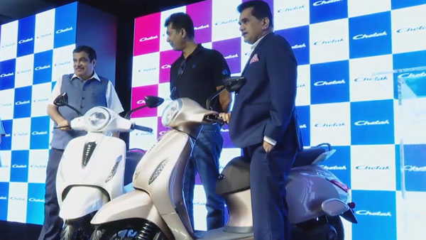 பஜாஜ் சேத்தக் எலெக்ட்ரிக் ஸ்கூட்டரில் இருக்கும் அட்டகாசமான விஷயங்கள்!