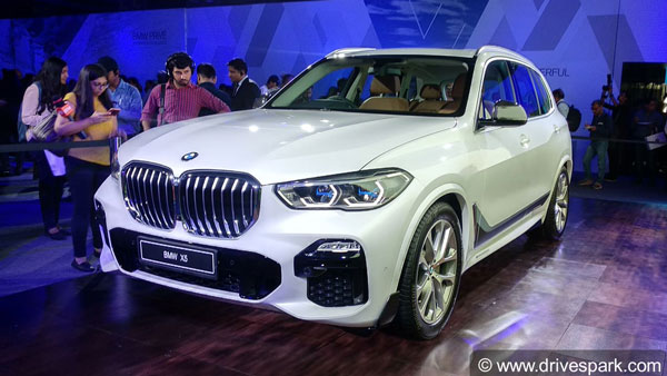 லிஃப்ட் கேட்டு பல லட்சம் மதிப்புள்ள காரை திருடிய போலி போலீஸ்... இவர் யார் என்று தெரிந்தால் அதிர்ந்துபோவீர்கள்...