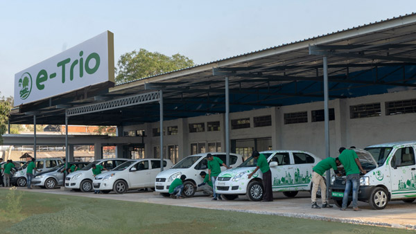 அராய் சான்றுடன் பழைய கார்களை எலெக்ட்ரிக் காராக மாற்றித் தரும் இ- ட்ரியோ!