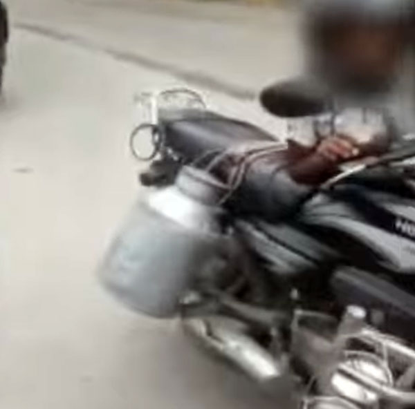  8 வயது சிறுவன் பைக் ஓட்டும் வீடியோ வைரல்... தந்தைக்கு கிடைத்த கடும் தண்டனை என்னவென்று தெரியுமா?