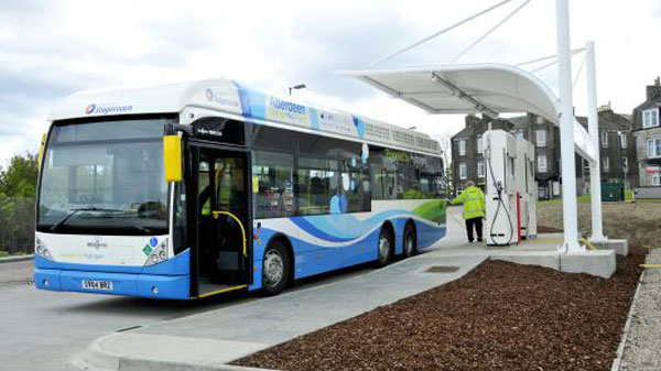 2,400 கிமீ ரேஞ்ச்... புரட்சிகரமான ஃப்யூவல் செல் பேட்டரியை உருவாக்கிய எஞ்சினியர்!