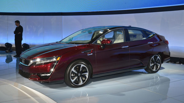 2,400 கிமீ ரேஞ்ச்... புரட்சிகரமான ஃப்யூவல் செல் பேட்டரியை உருவாக்கிய எஞ்சினியர்!