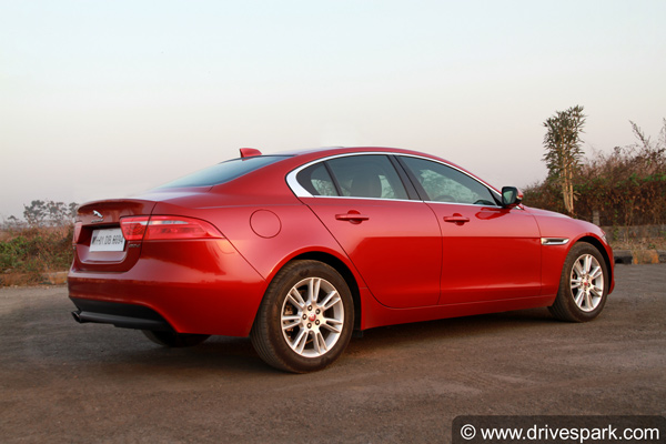 ரூ.60 லட்சம் வரையில் சேமிப்புச் சலுகைகளை அறிவித்துள்ள ஜாகுவார் நிறுவனம்...