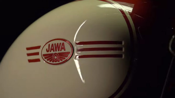 90 வாடிக்கையாளர்களை குலுக்கல் முறையில் தேர்வு செய்ய திட்டம்: ஜாவா ஸ்பெஷல் எடிசன் மாடலுக்கு கடும் போட்டி...