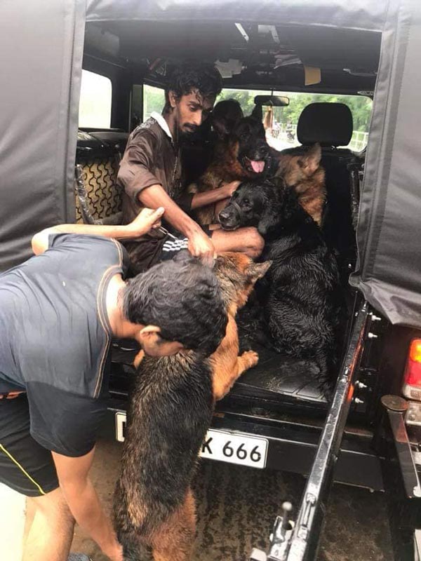 ஆபத்தில் உதவிய ஜீப்: போலீஸார் செய்த நன்றி கடனால் உரிமையாளர் அதிர்ச்சி!