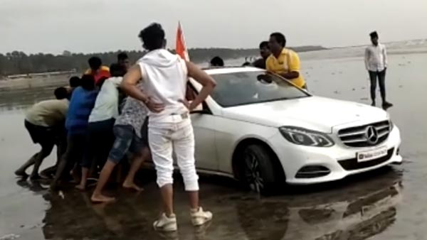 ஆபத்தில் சிக்கிய பென்ஸ் இ-கிளாஸ் கார்: மீட்பதற்கு பேரம் பேசிய உள்ளூர் வாசிகள்... எவ்வளவு தெரியுமா???