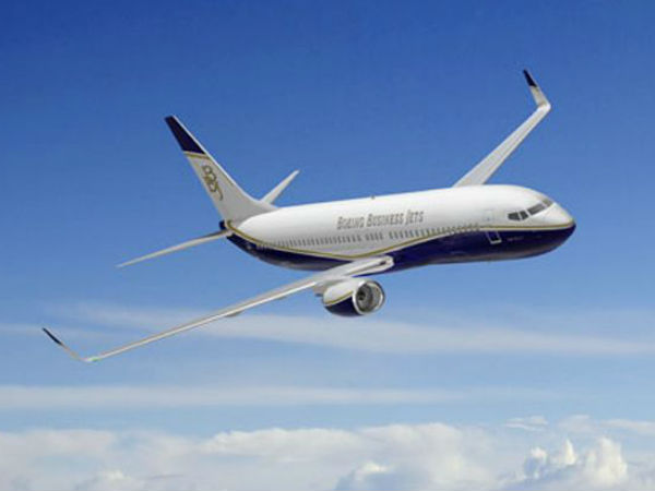 மலைக்க வைக்கும் முகேஷ் அம்பானி வீட்டு கார் கராஜ்!