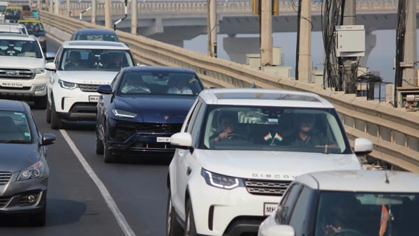 முகேஷ் அம்பானி வைத்திருக்கும் இந்த விலை உயர்ந்த கார் வேறு யாரிடம் எல்லாம் இருக்கிறது தெரியுமா?